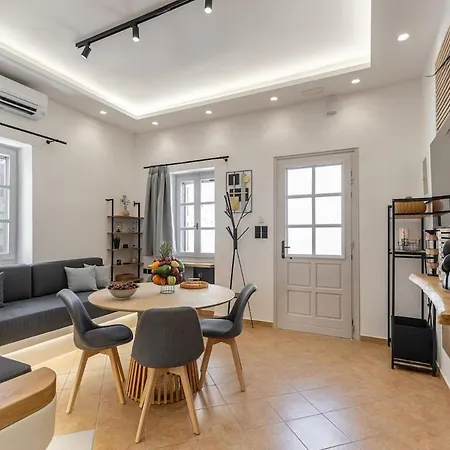 Etemis Naxos Down Town Appartement *