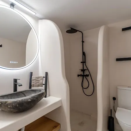 Etemis Naxos Down Town *